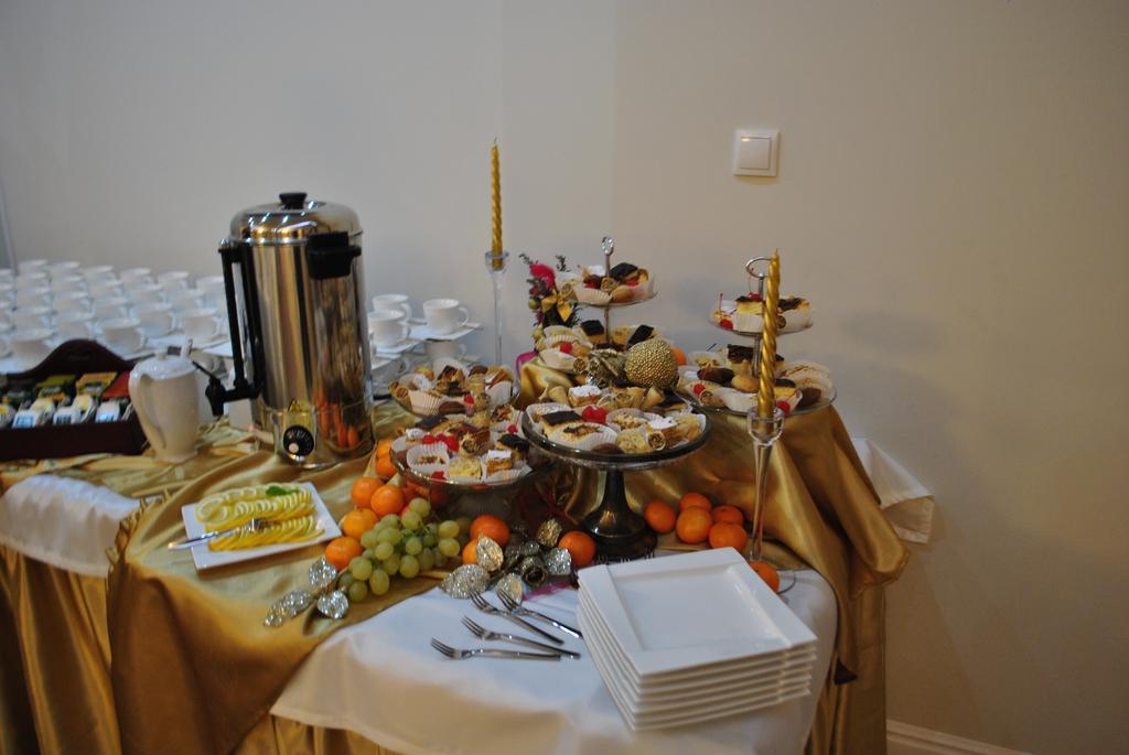 Zajazd Zloty Klucz Zemborzyce Tereszyńskie Extérieur photo